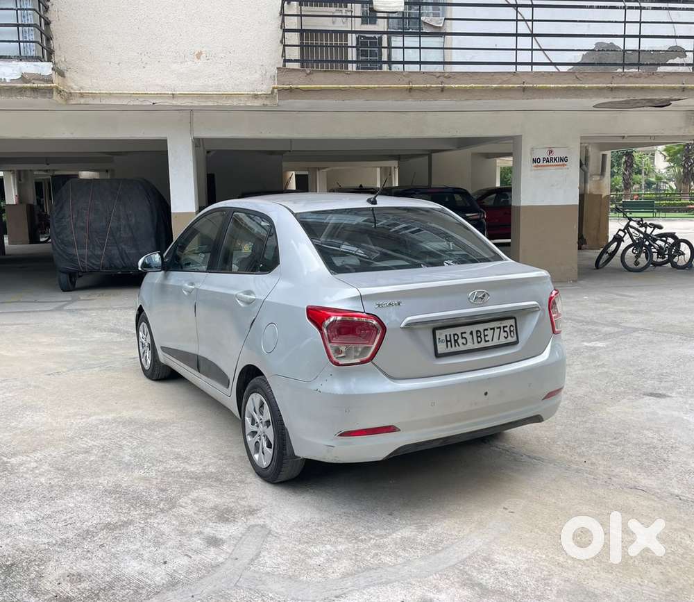 Hyundai Xcent 2015 Petrol 70000 Km Driven