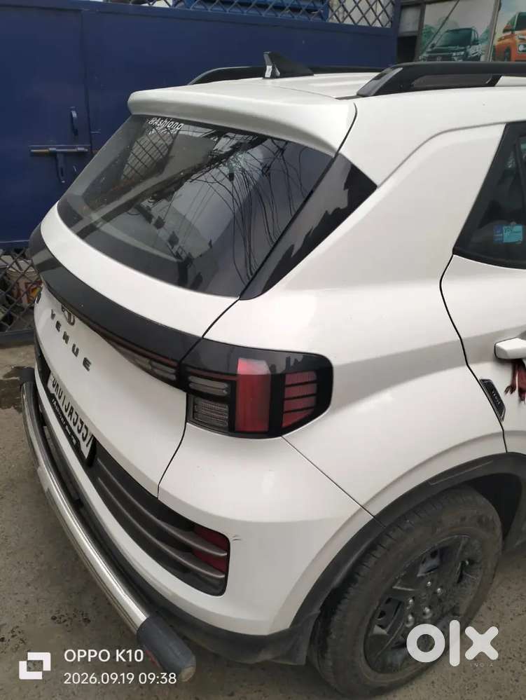Hyundai Venue Petrol 2024