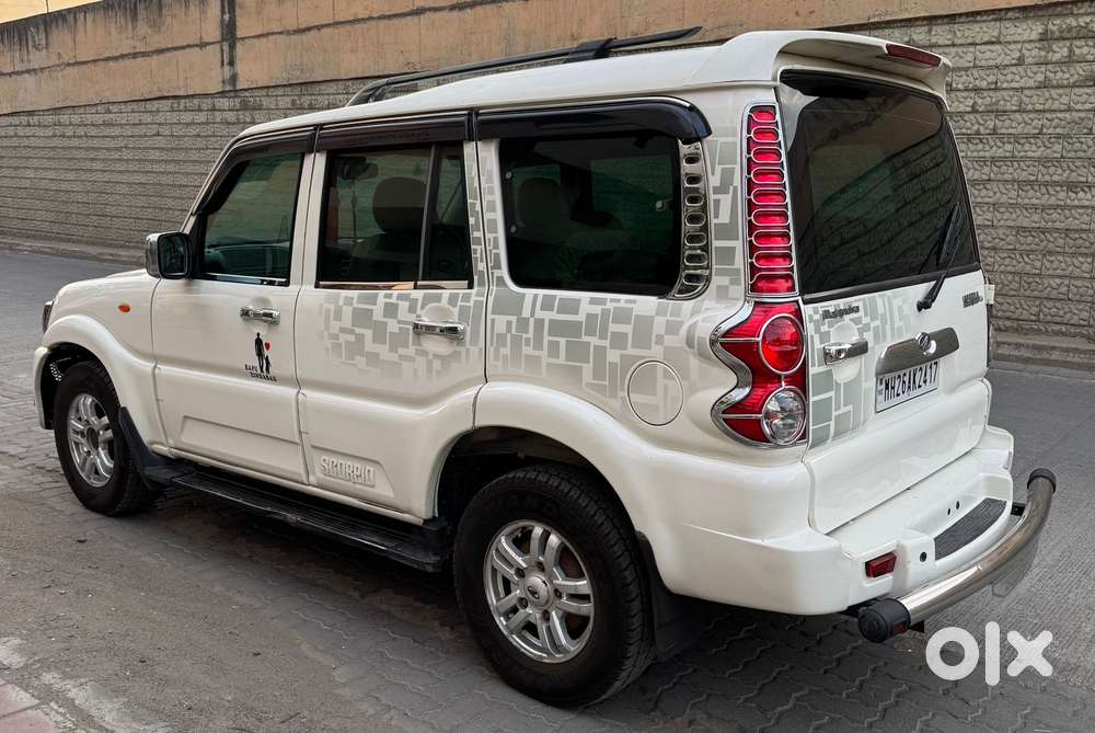 Mahindra Scorpio Vlx 2wd Abs At Bsiii, 2014, Diesel