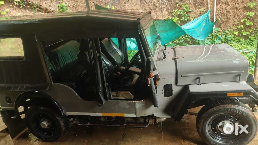 Mahindra Commander 7seater