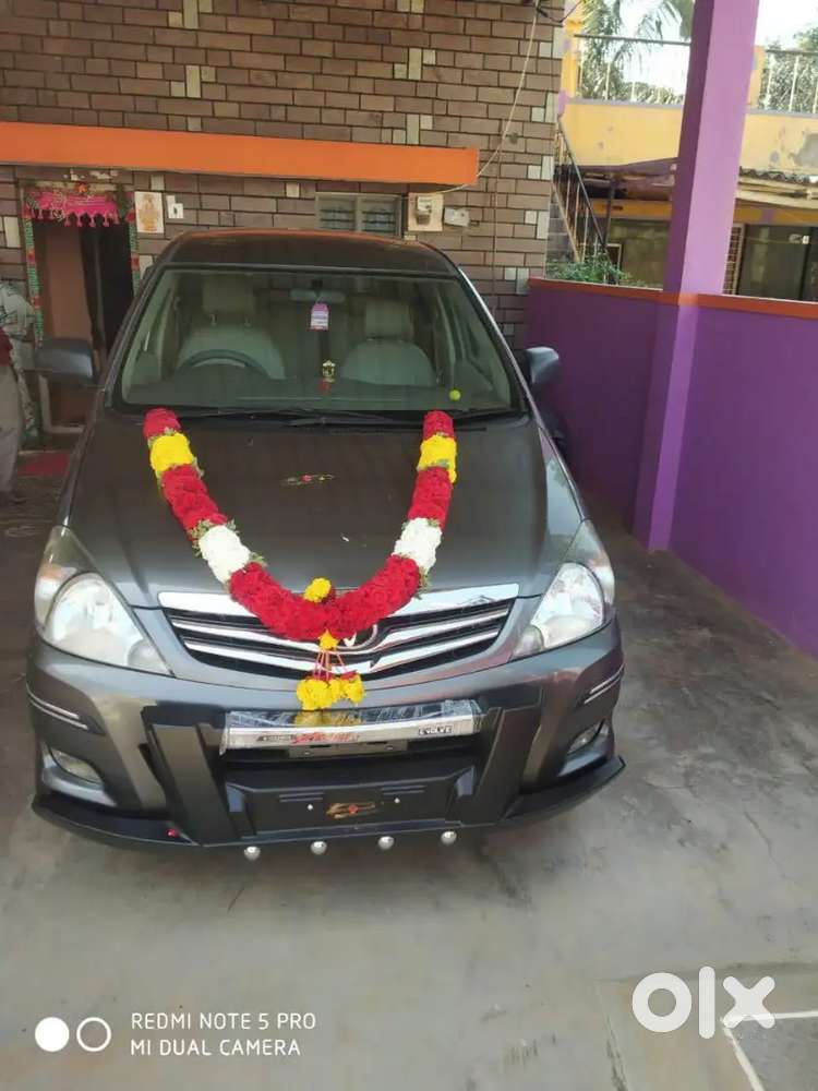Toyota Innova 2011 Diesel 180000 Km Driven