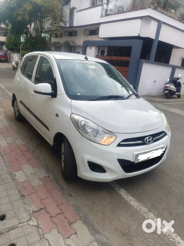 Hyundai I10 Magna 1.2 Solid Bs4 Engine 2011 Car