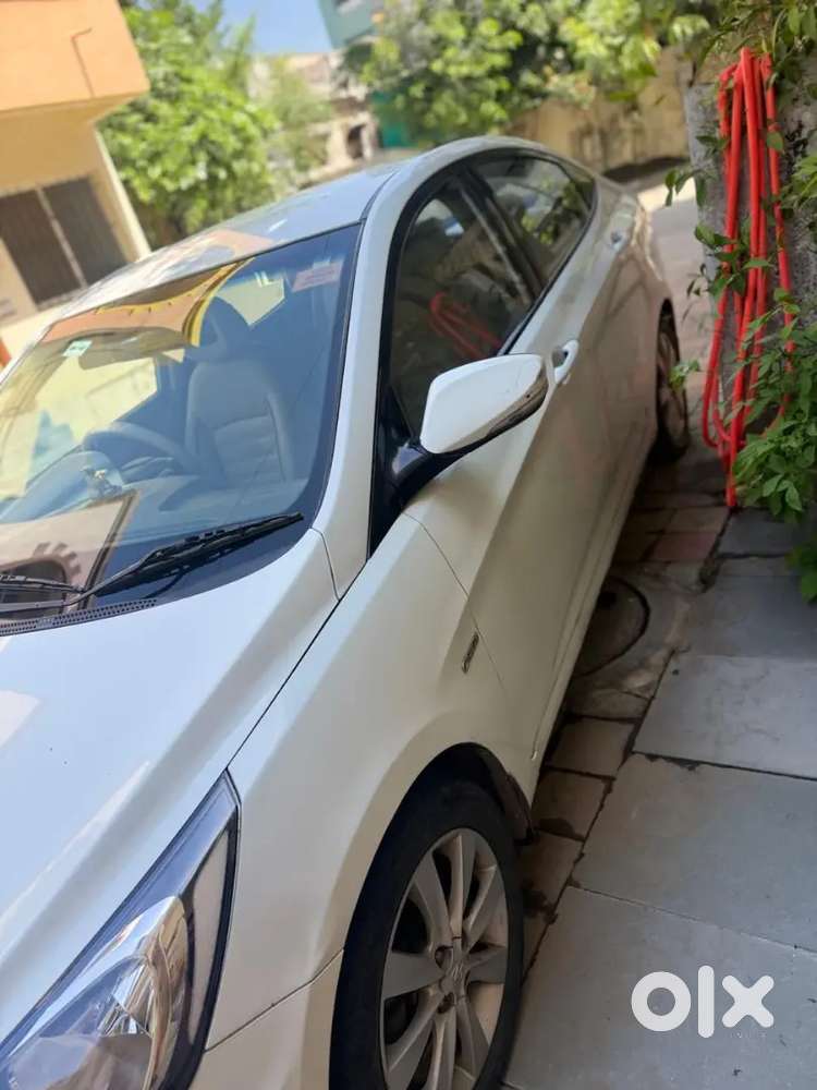 Hyundai Verna 2012 Diesel Around 125000 Km Driven.