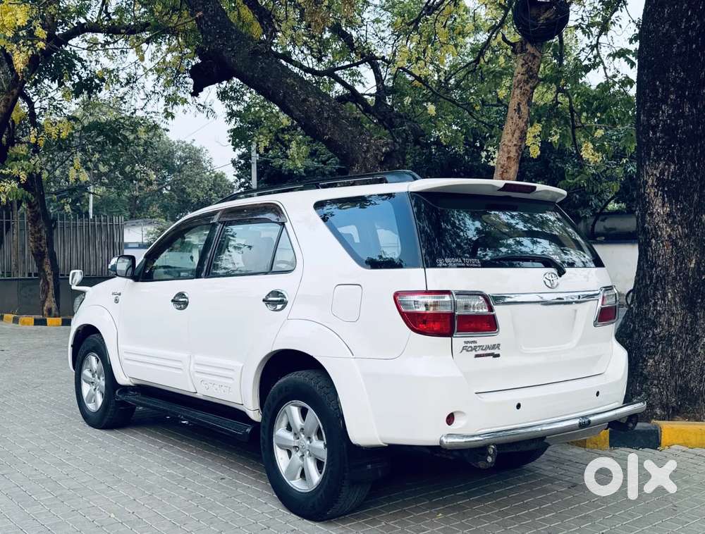 Toyota Fortuner, 2010, Diesel