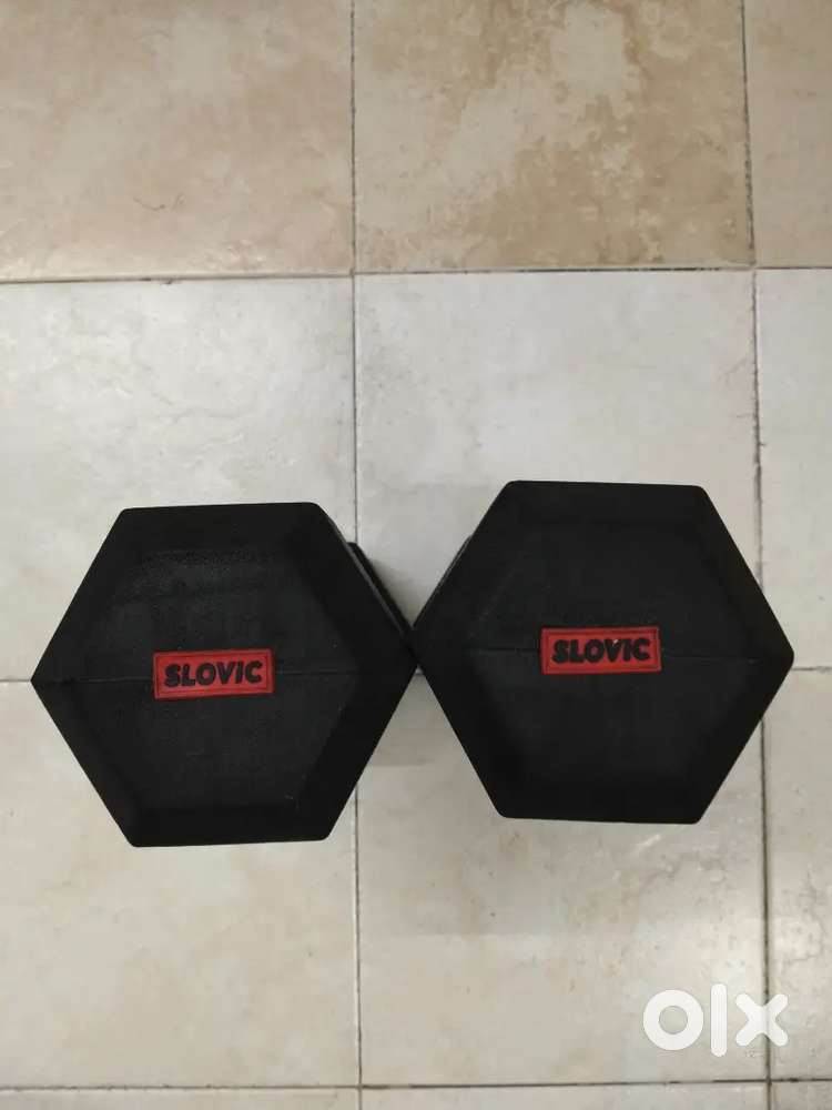10kg dumbbells +  Skipping Rope