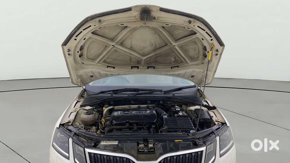 Skoda Octavia 1.8 Tsi At L K, 2019, Petrol