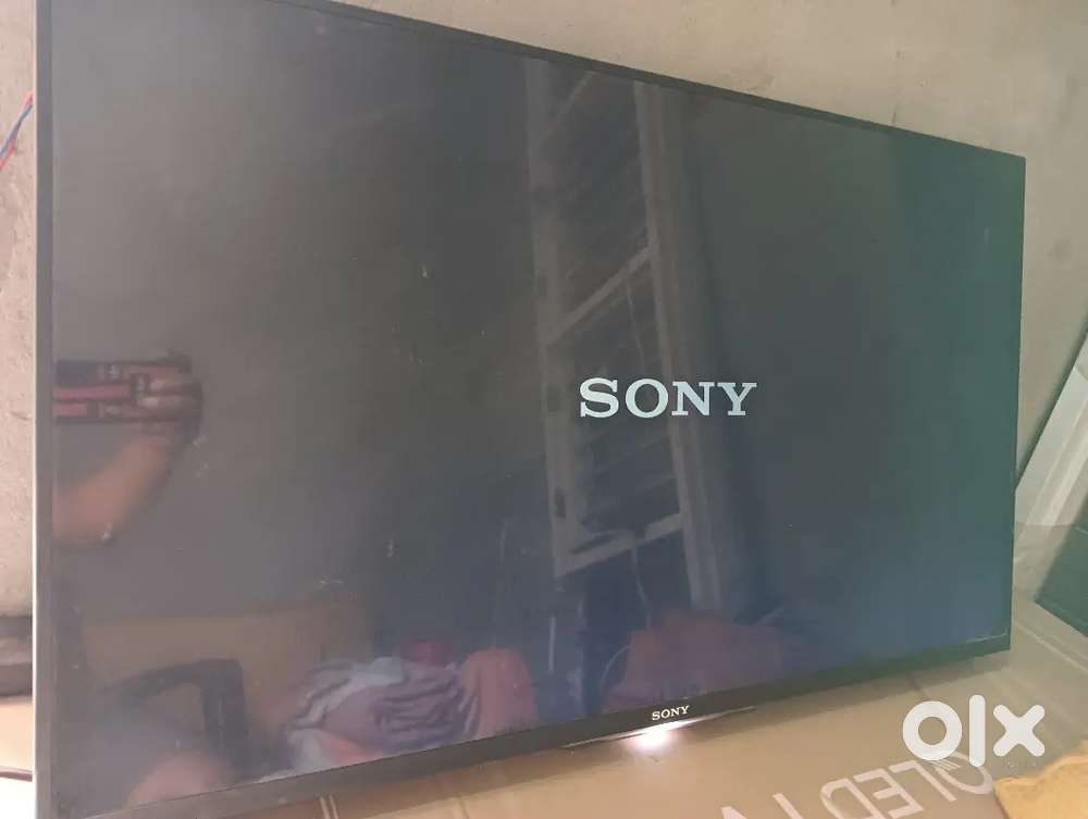 Sony Bravia 43,, smart nahi hai