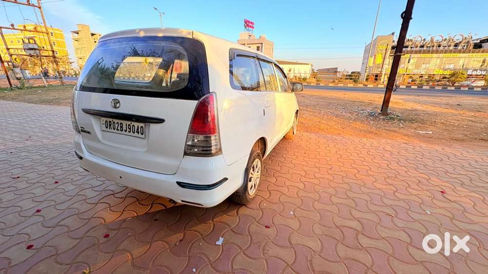 Toyota Innova 2.5 G (diesel) 8 Seater, 2010, Diesel