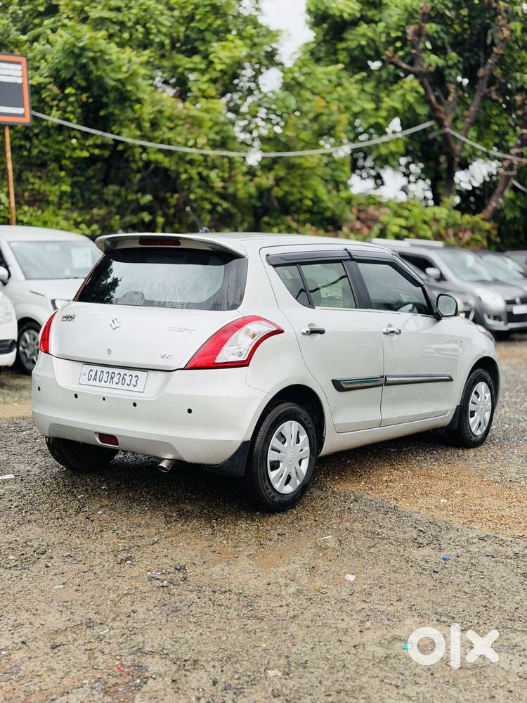 Maruti Suzuki Swift Vxi Abs Bsiv, 2016, Petrol