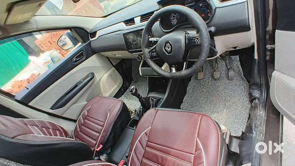 Renault Triber Rxz, 2022, Petrol