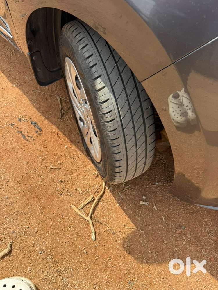 Hyundai Aura
