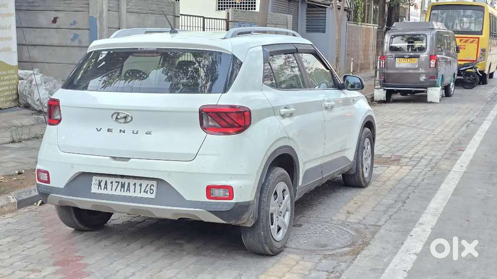 Hyundai Venue 2020 Diesel Well Maintained