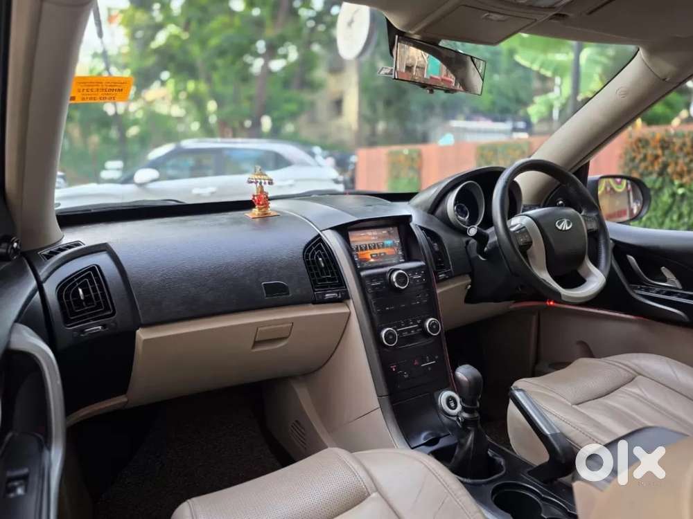 Mahindra Xuv500 At W10 Fwd, 2016, Diesel