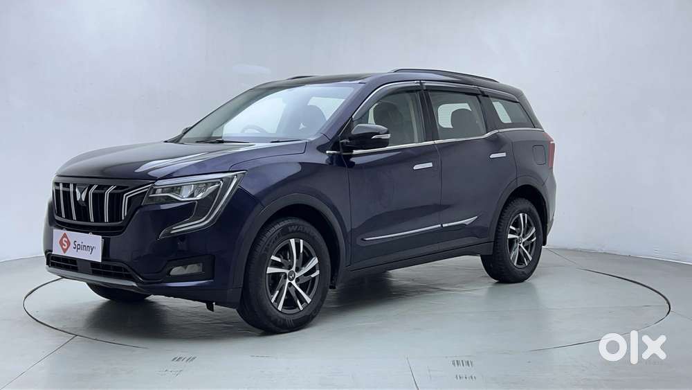 Mahindra Xuv700 2.0 Ax 5 Petrol Mt Str, 2022, Petrol