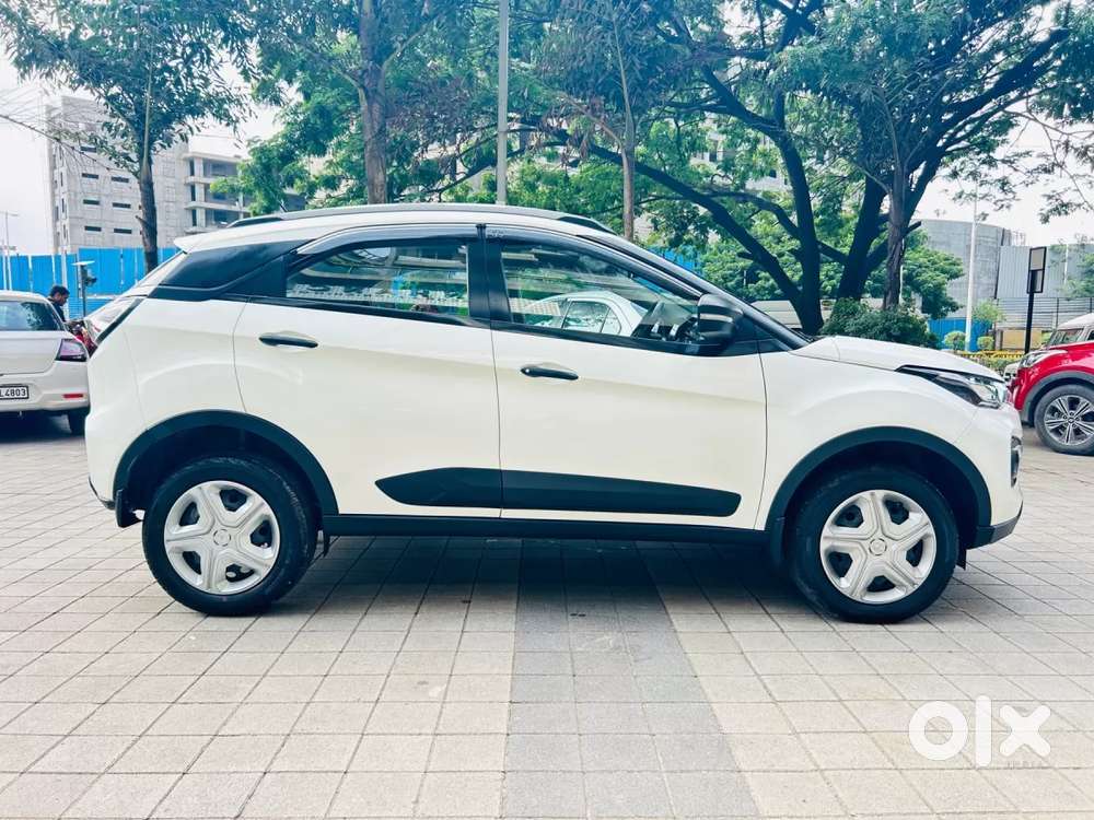 Tata Nexon 1.2 Revotron Xm (s), 2022, Petrol