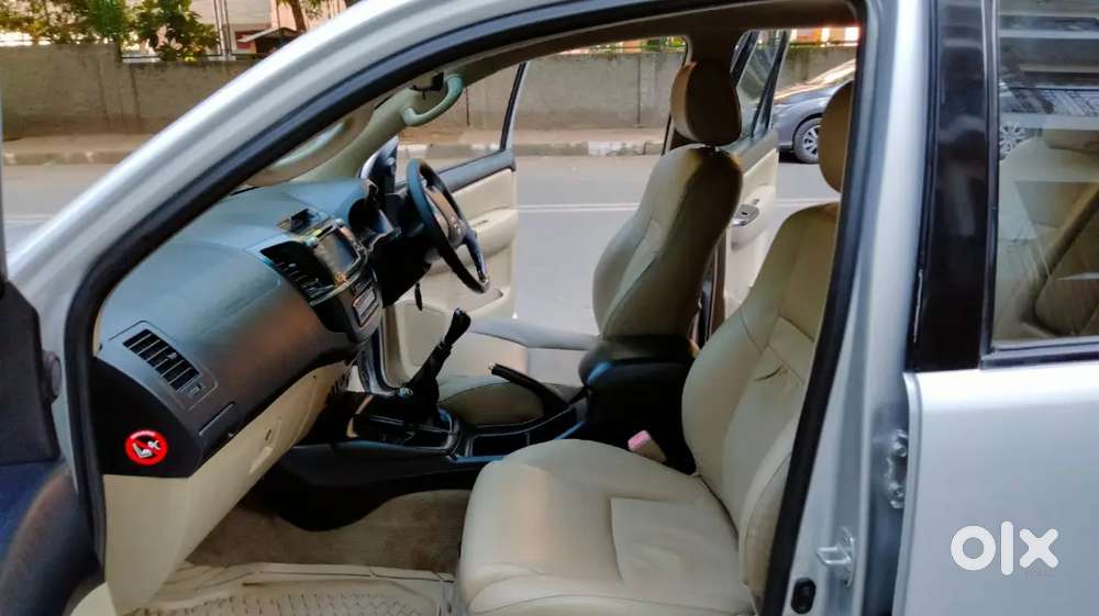 Toyota Fortuner Legender 2014