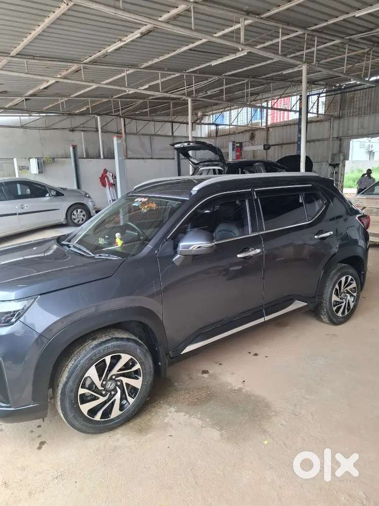 Honda Elevate Petrol V 2024