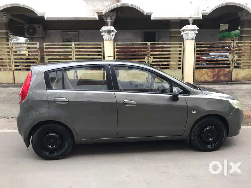 Model 2013
Single Owner 
48k  Km Driven
5 New Branded Tyre