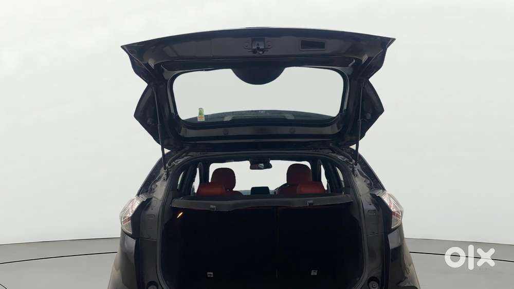 Tata Nexon 1.2 Revotron Xza Plus Luxs Red Dark Edition Amt, 2023, Pe..
