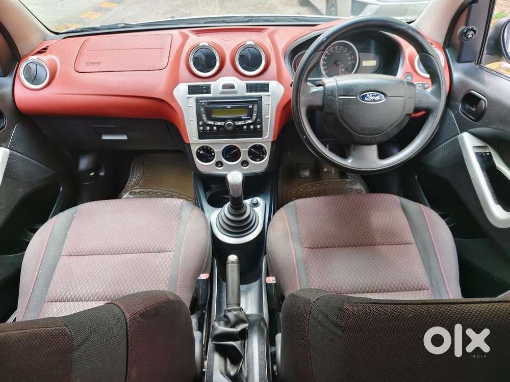 Ford Figo 1.2p Titanium Mt, 2010, Petrol