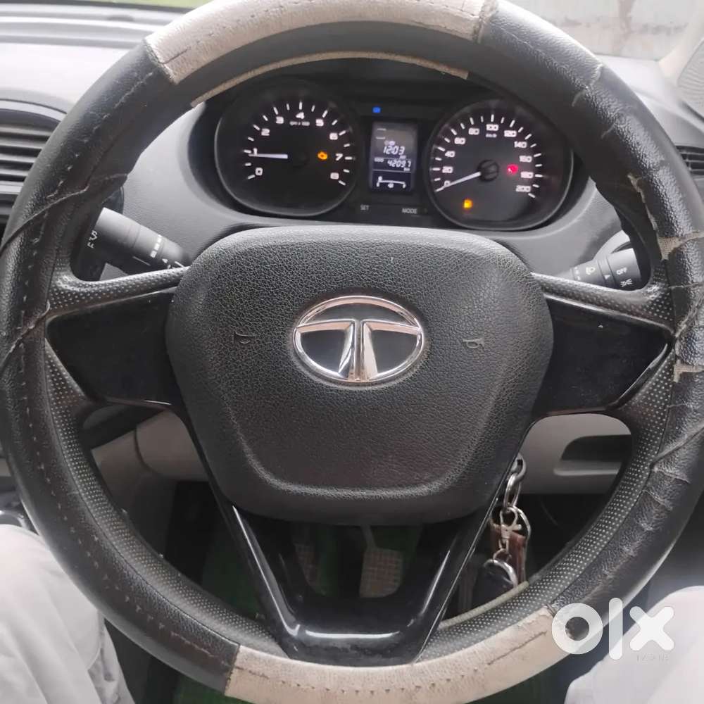 Tata Tiago Revotron 2018
