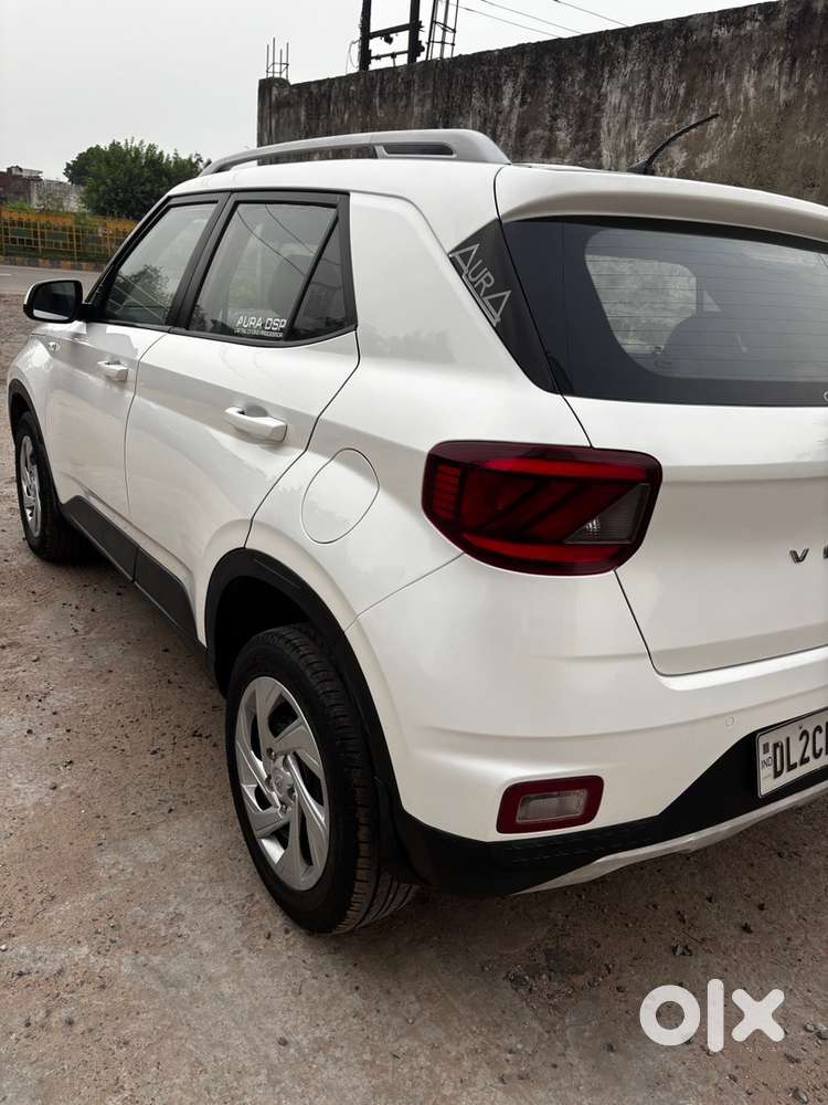 Hyundai Venue 2019 Petrol 71000 Km Driven