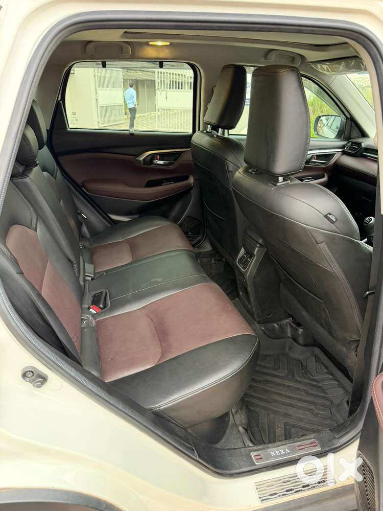 Maruti Suzuki Grand Vitara Smart Hybrid Alpha, 2025, Petrol