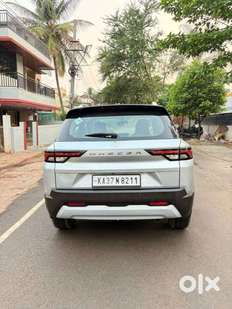 Maruti Suzuki Brezza Zxi S-cng, 2023, Cng & Hybrids