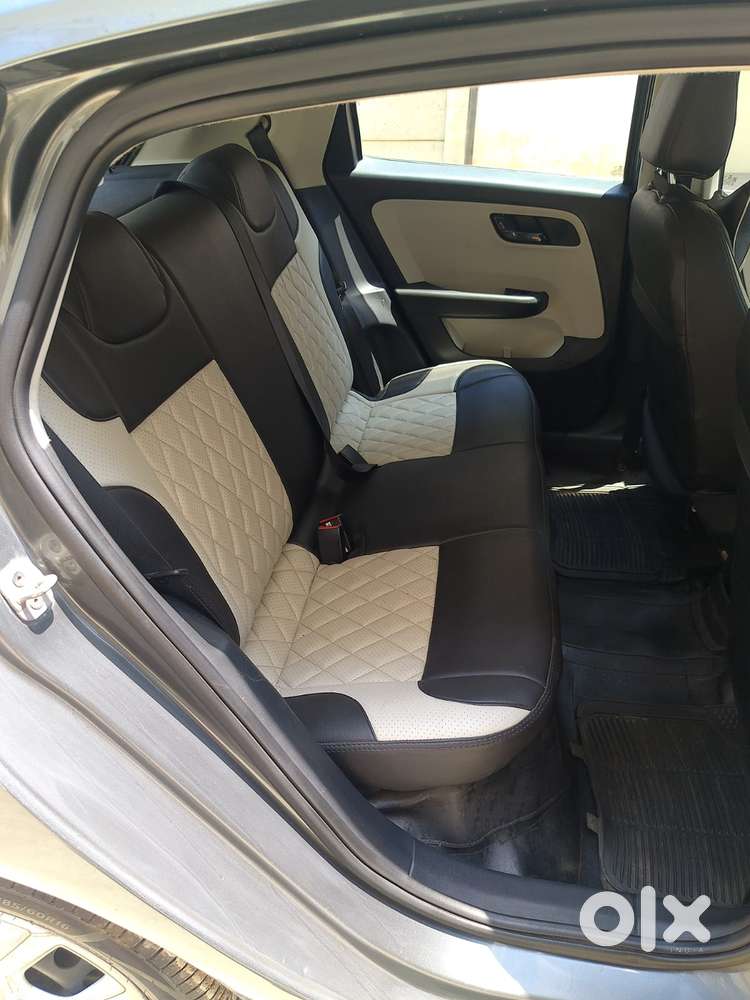 Tata Altroz 1.2 Xm, 2023, Petrol