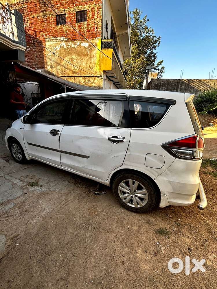 Maruti Suzuki Ertiga 2017 Diesel Well Maintained Top Model