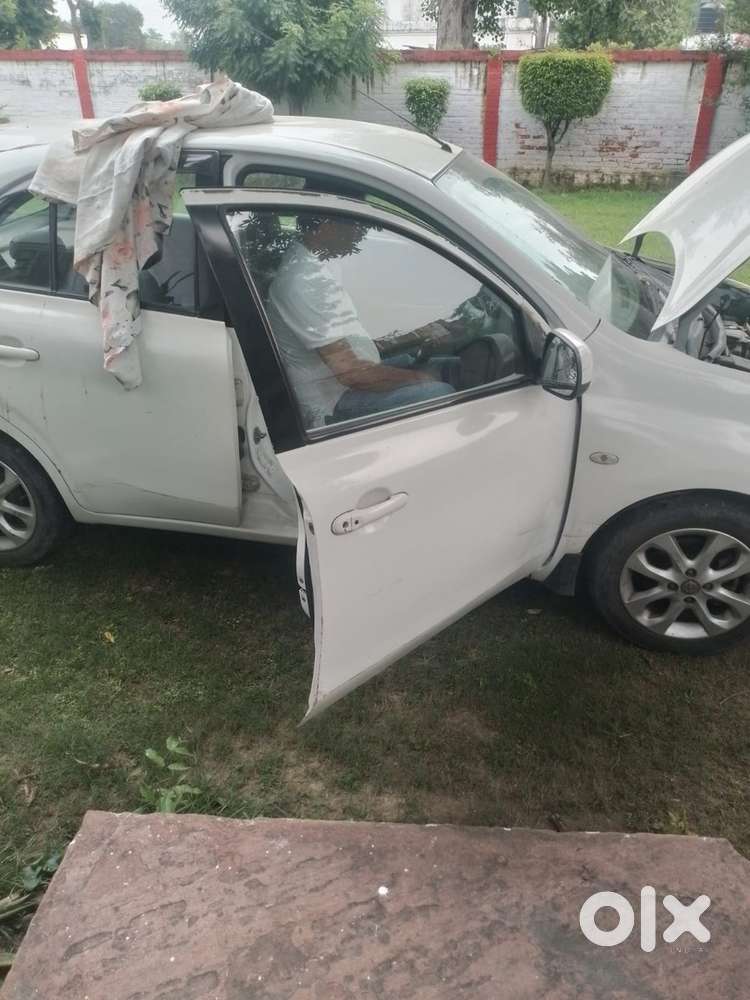 Nissan Micra Petrol Manual 2014