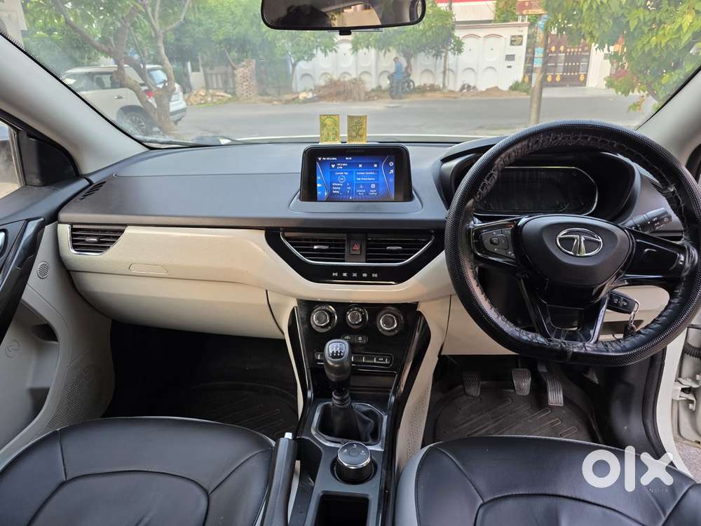 Tata Nexon 1.2 Revotron Xz, 2022, Petrol