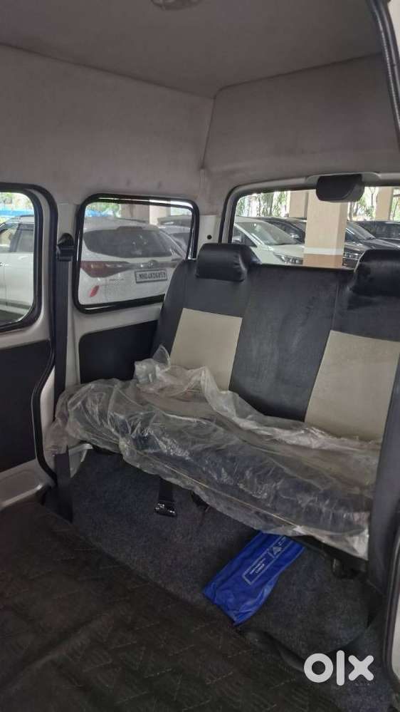 Maruti Suzuki Eeco 5 Str Ac (o), 2022, Petrol