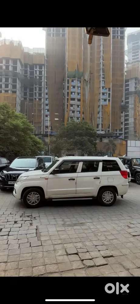 Mahindra Tuv 300 Plus 2018