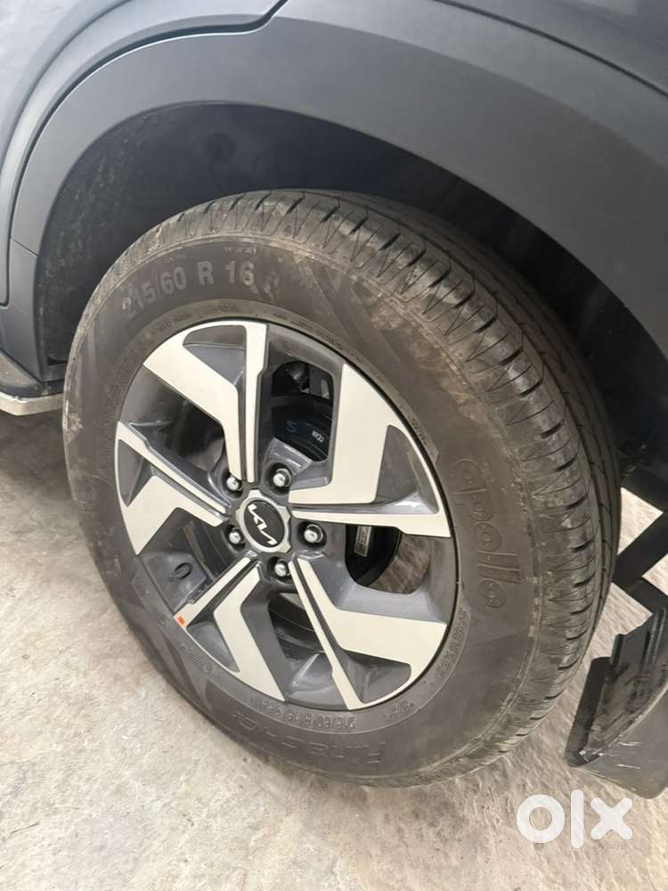 Kia Sonet 2024 Petrol 16800 Km Driven