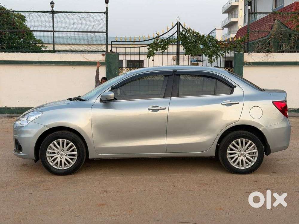 Maruti Suzuki Dzire 1.2 Zxi, 2023, Petrol