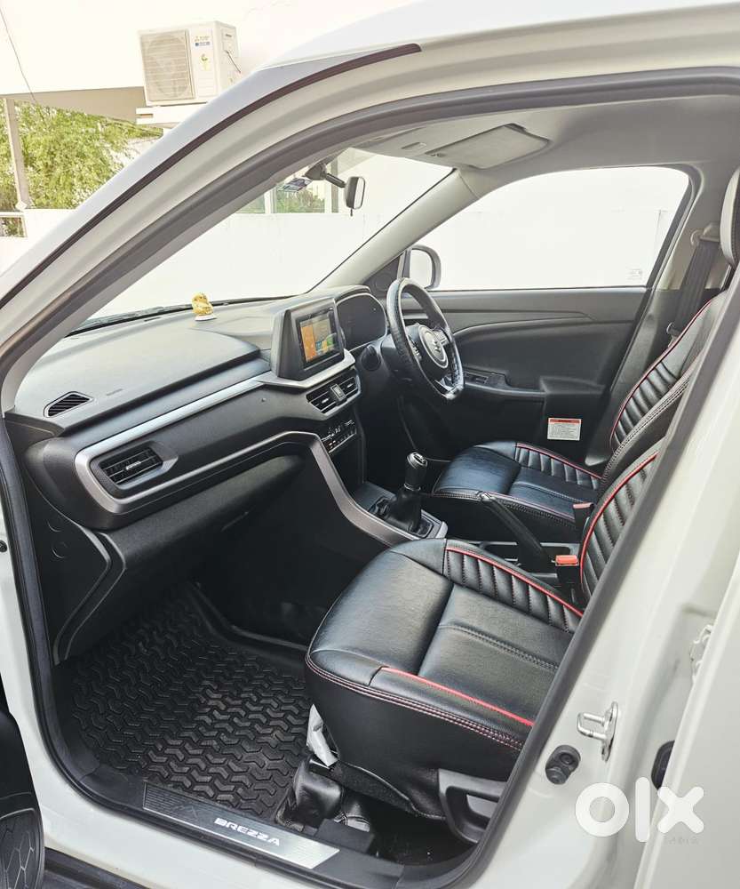 Maruti Suzuki Brezza 1.5 Vxi Cng, 2024, Cng & Hybrids