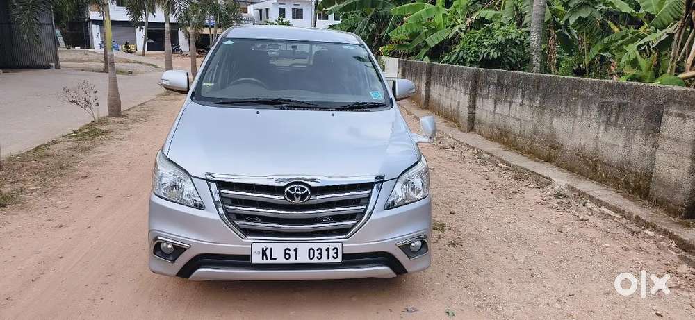 Toyota Innova 2012 Diesel Well Maintained