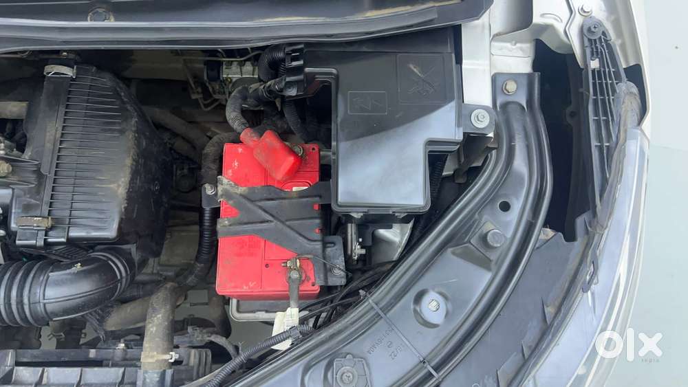 Nissan Magnite 1.0 Xv Premium, 2022, Petrol