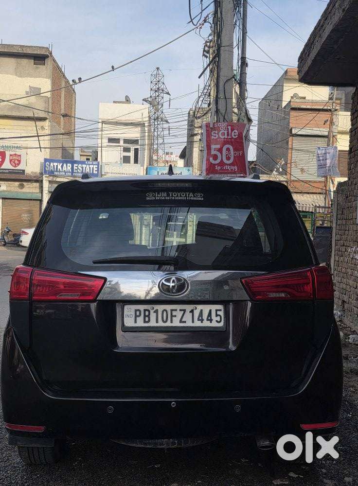 Toyota Innova Crysta 2.4 Gx Mt, 2016, Diesel