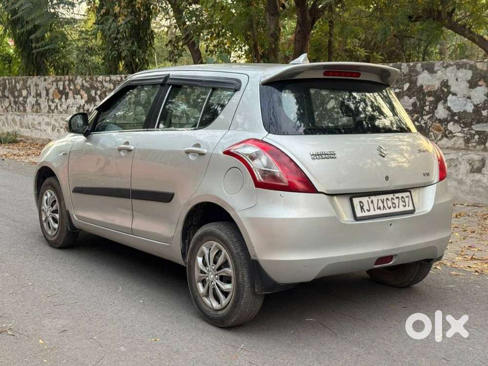 Maruti Suzuki Swift Vxi Optional, 2017, Petrol