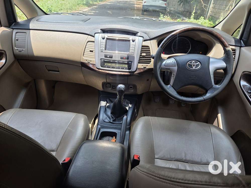 Toyota Innova 2.5 Z Diesel 7 Seater, 2015, Diesel