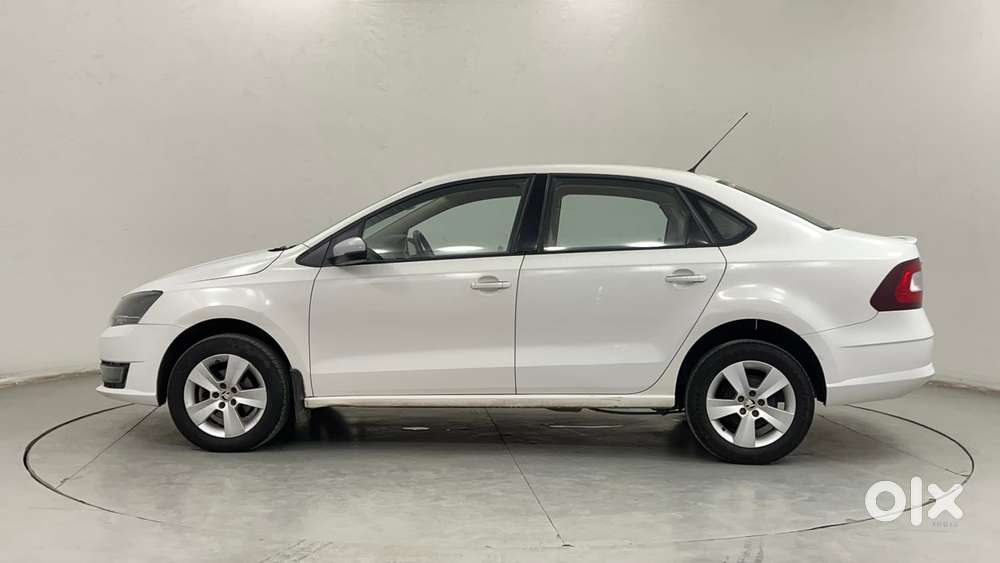Skoda Rapid 1.6 Mpi Style, 2016, Petrol