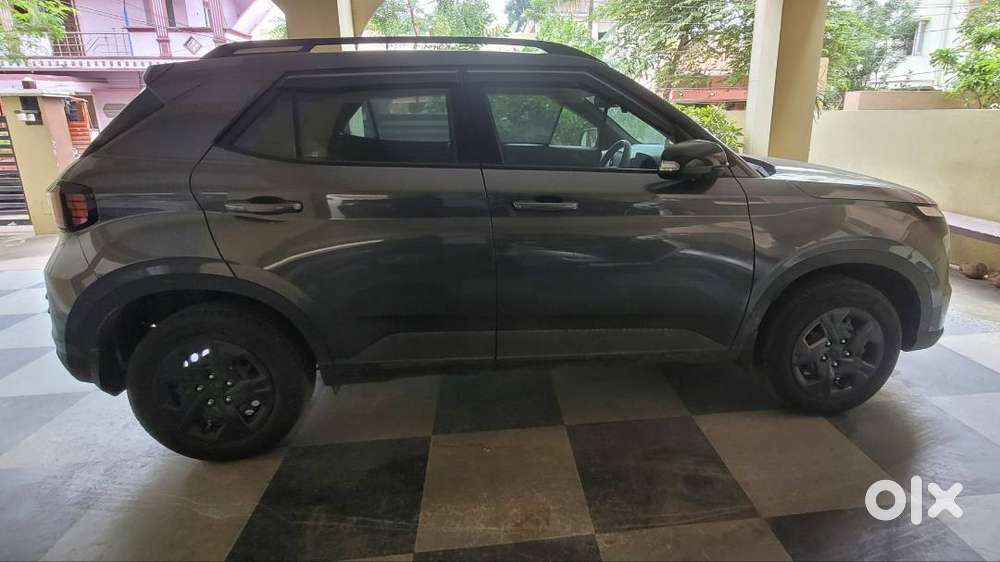 Venue Knight Edition.