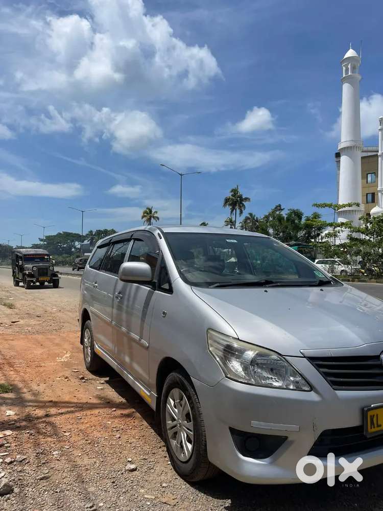 Toyota Innova Diesel 2012 Year