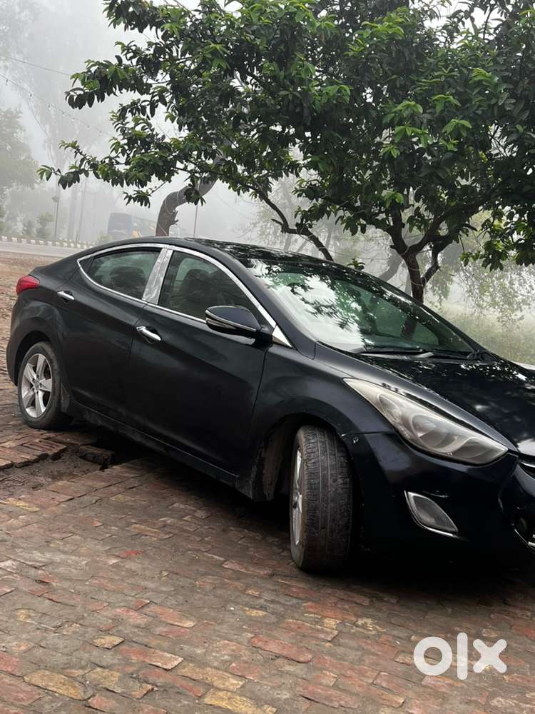 Hyundai Elantra Petrol 2014