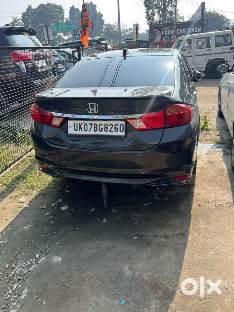 Honda City 2014 Diesel With Sunroof And Push Start