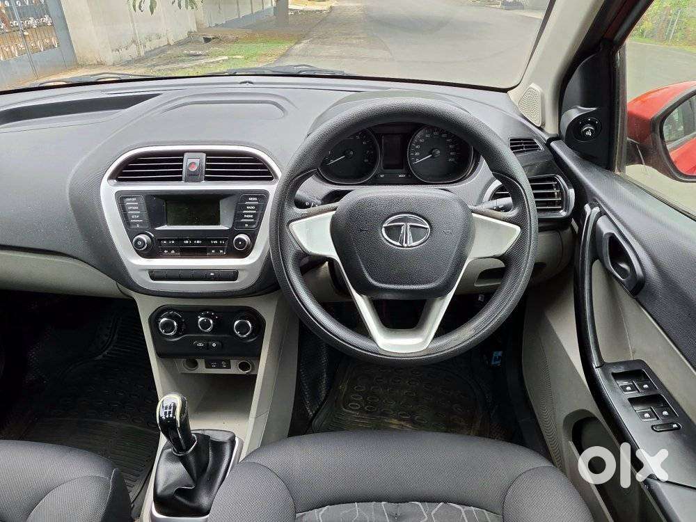 Tata Tiago 1.2 Revotron Xt, 2016, Petrol