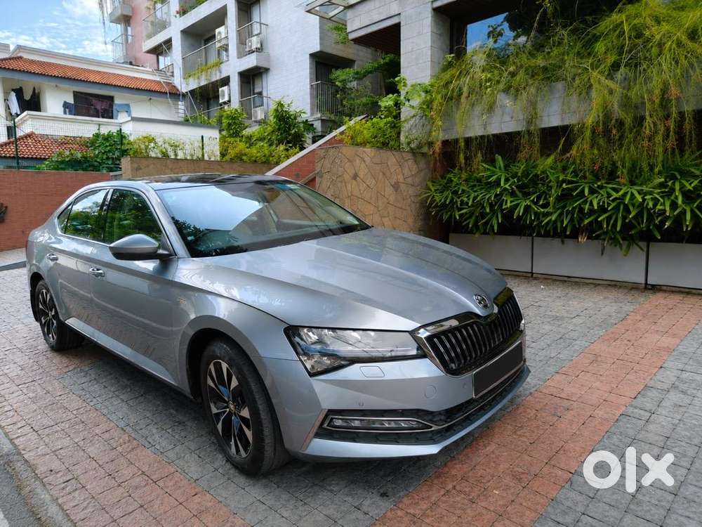 Skoda Superb Petrol 2021