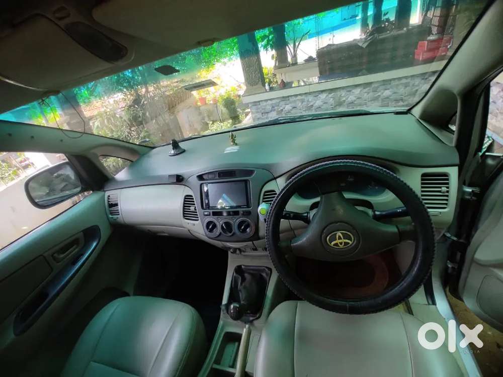Toyota Innova 2.5 G [2011]  7 Str Bs4